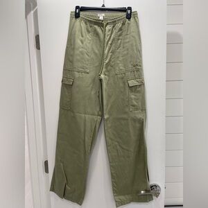Roxy  green straight leg cargo pants M